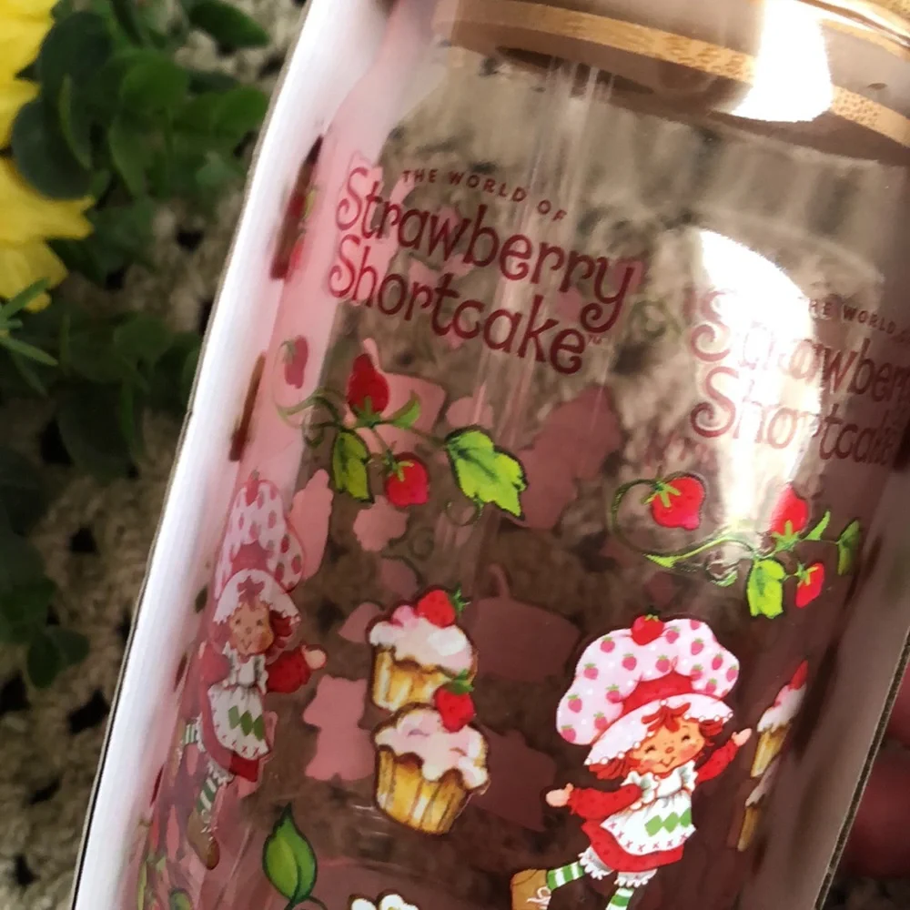 Strawberry Shortcake Glass Tumbler with Straw